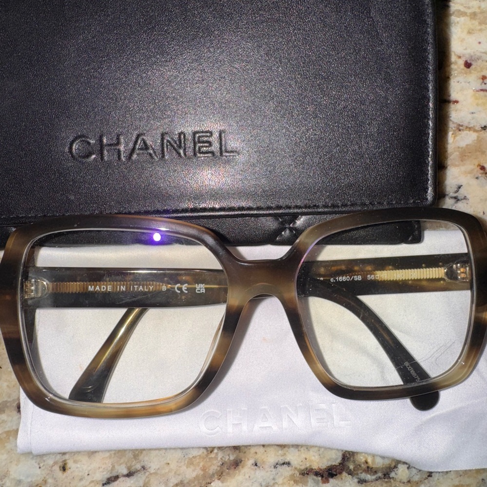 CHANEL Tortoise Shell Glasses - Picture 2 of 4